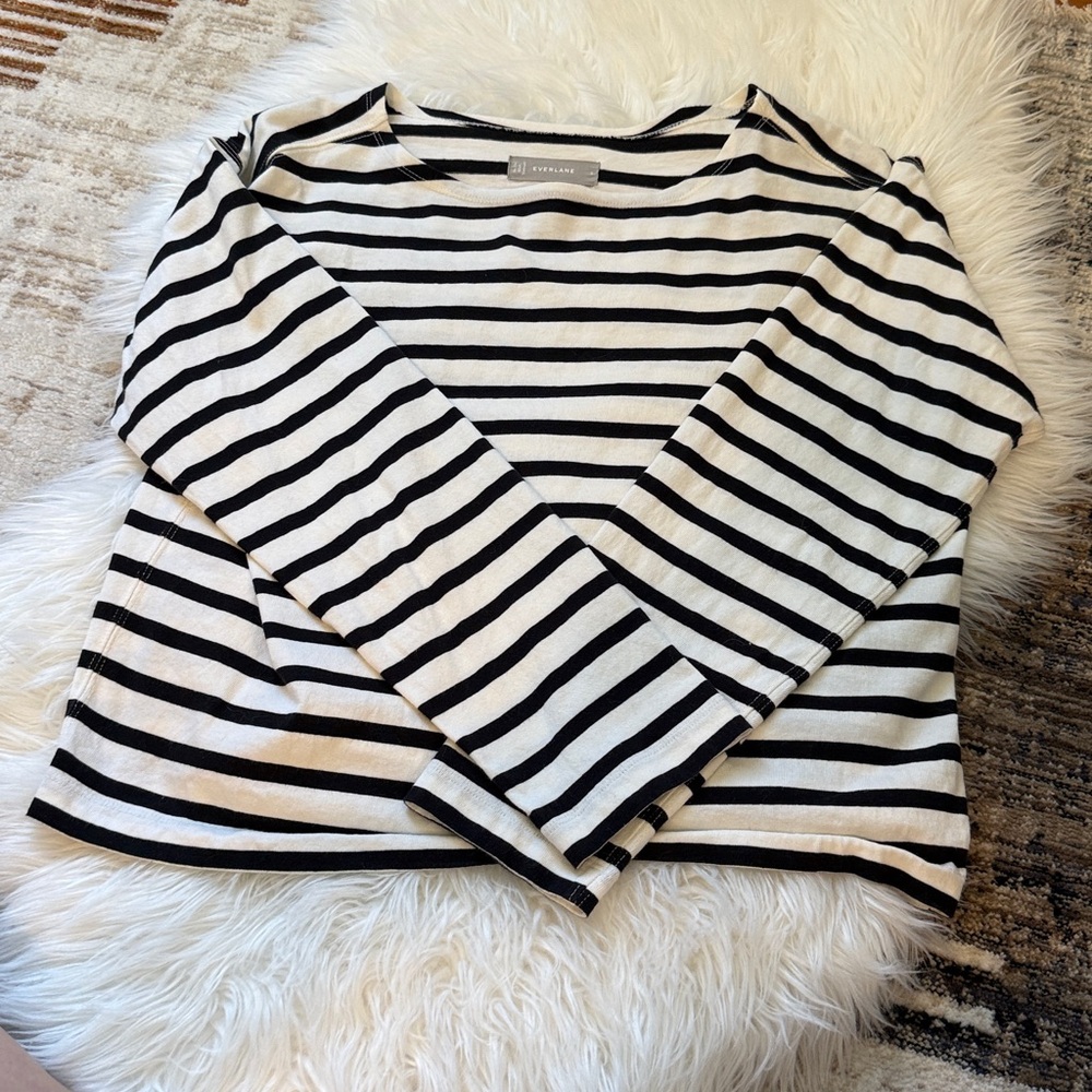 Classic Everlane Black and White Striped Boatneck Top